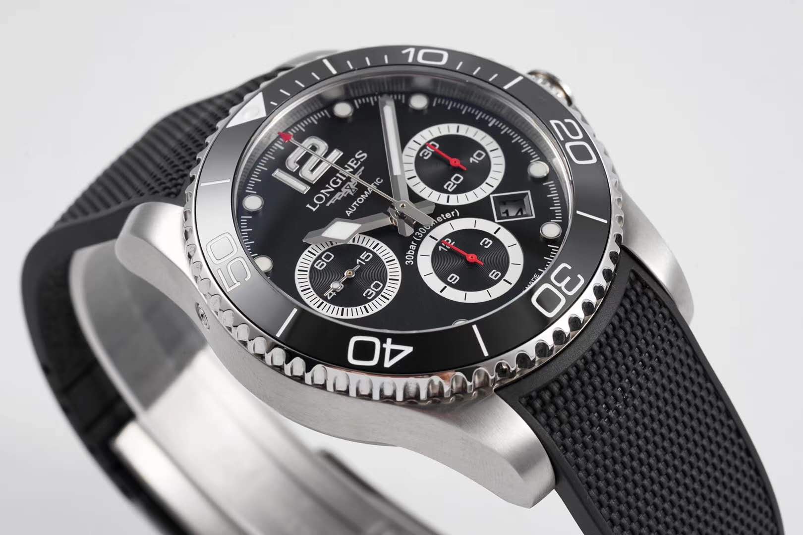 Hydroconquest Black Dial on Rubber Strap