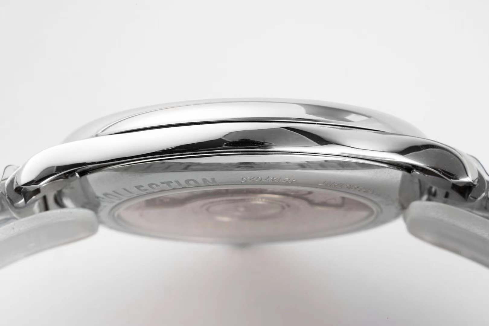 Master Collection White Dial on Bracelet