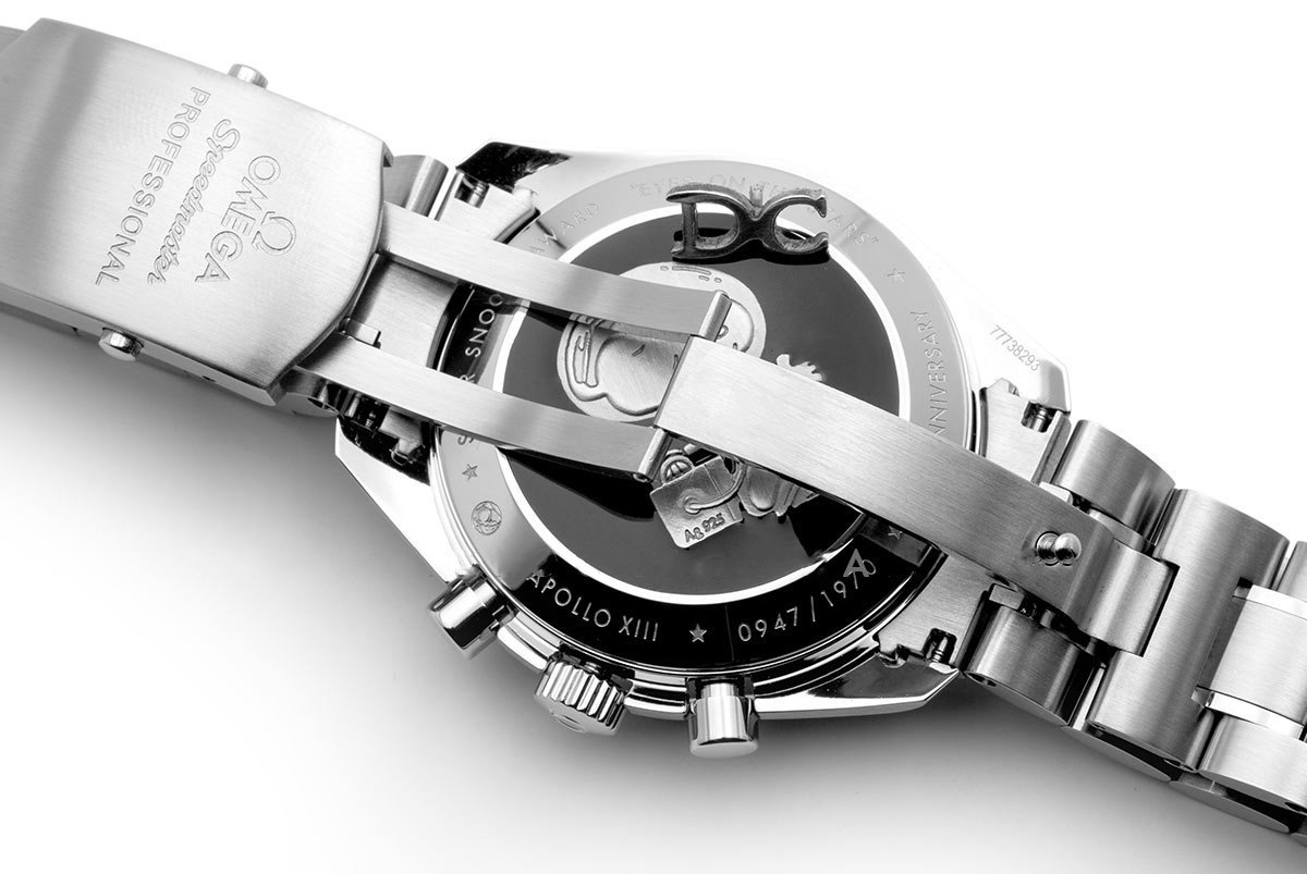 Speedmaster Professional Apollo 13 Silver Snoopy Award on Bracelet