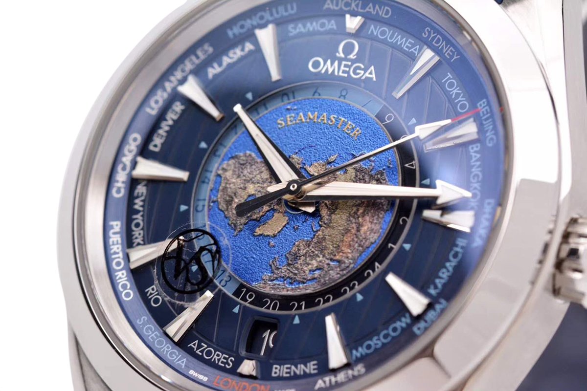 Seamaster Aqua Terra Worldtimer Master Chrononometer Blue Dial on Blue Rubber Strap