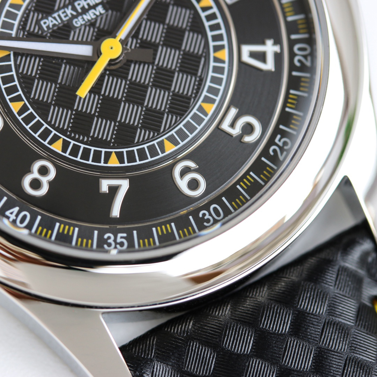 Calatrava 6007G-001 Yellow Black Dial in White Gold