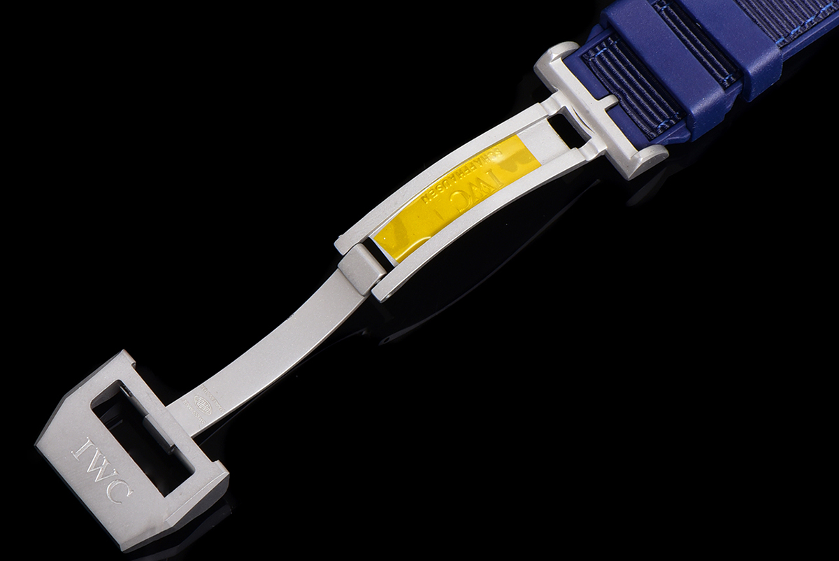 Pilot’s Watch Chronograph Edition “Blue Angels” IW389109